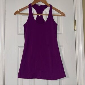 Lululemon Athletica Chilled Grape Athletic Top size 4. Excellent condition
